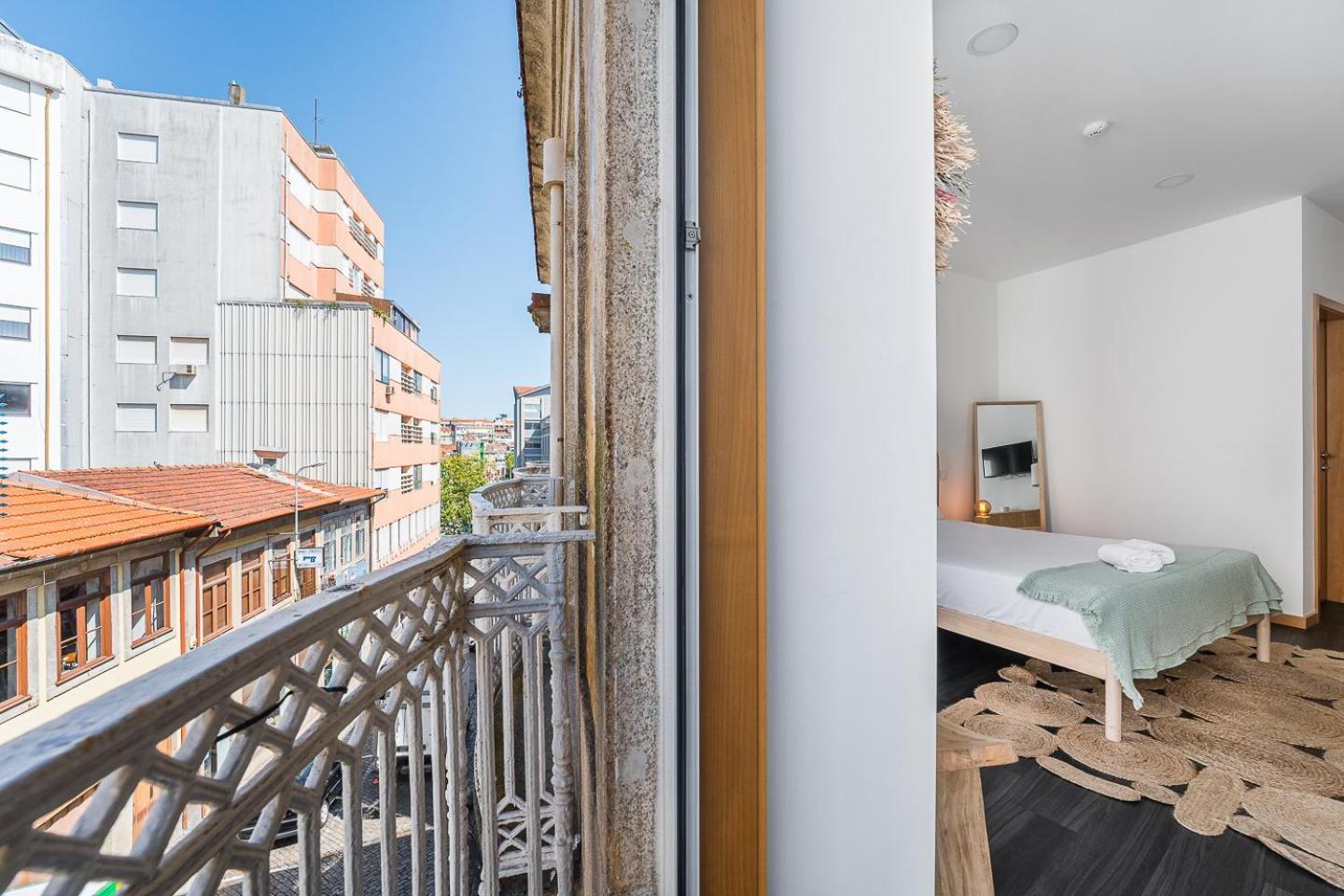 ホテル Guestready - Bright Duplex In Downtown ポルト エクステリア 写真