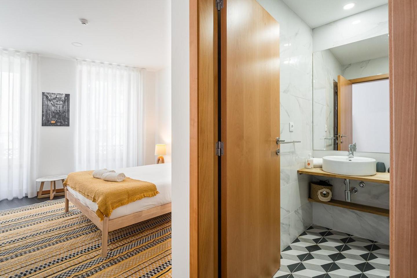 ホテル Guestready - Bright Duplex In Downtown ポルト エクステリア 写真