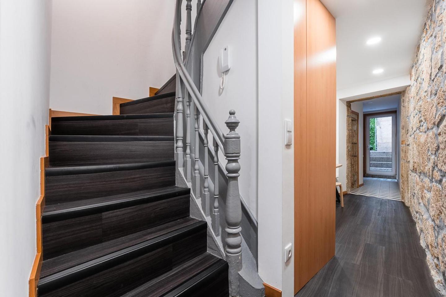 ホテル Guestready - Bright Duplex In Downtown ポルト エクステリア 写真