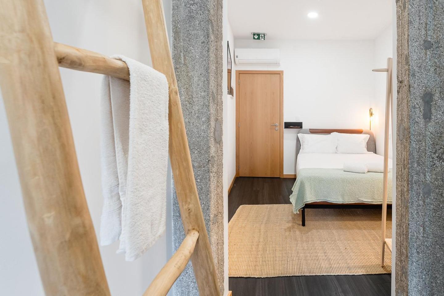 ホテル Guestready - Bright Duplex In Downtown ポルト エクステリア 写真